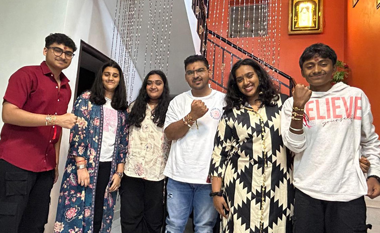 Rakshabandhan_selfie_photo9.jpg 11