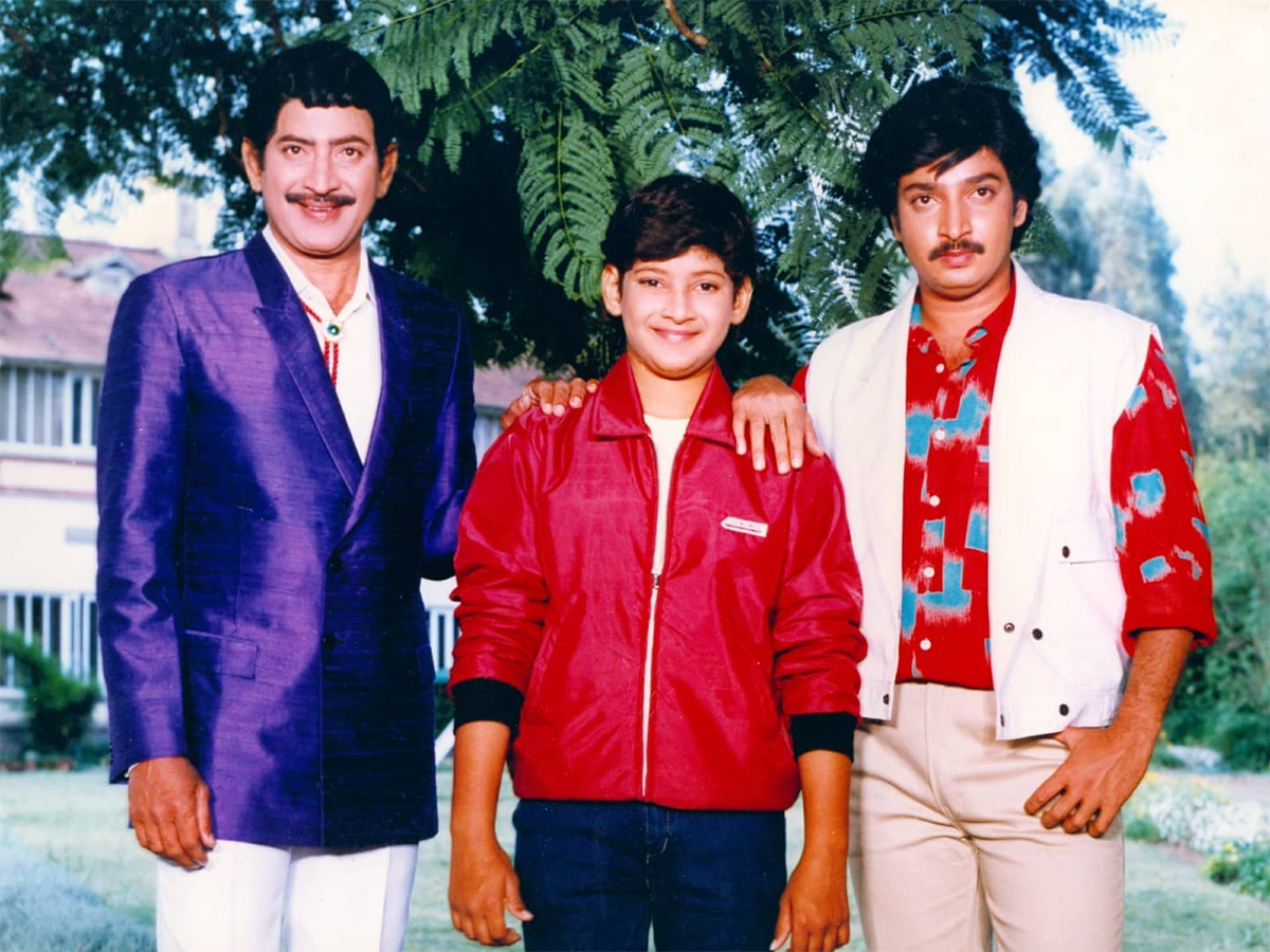 Tollywood_20Actor_20Mahesh_20Babu_20Birthday_20Special_20Photos__20_2813_29_0.jpg 13