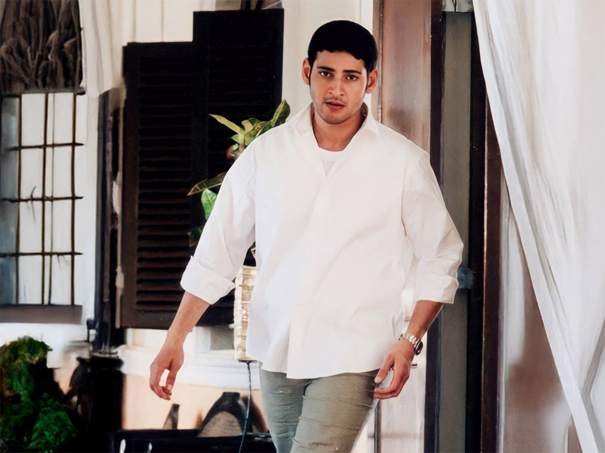 Tollywood_20Actor_20Mahesh_20Babu_20Birthday_20Special_20Photos__20_284_29_0.jpg 4