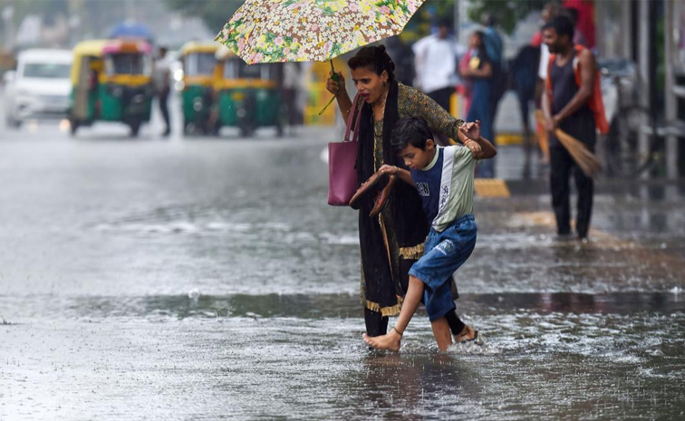 new-delhi-rains_1.jpg