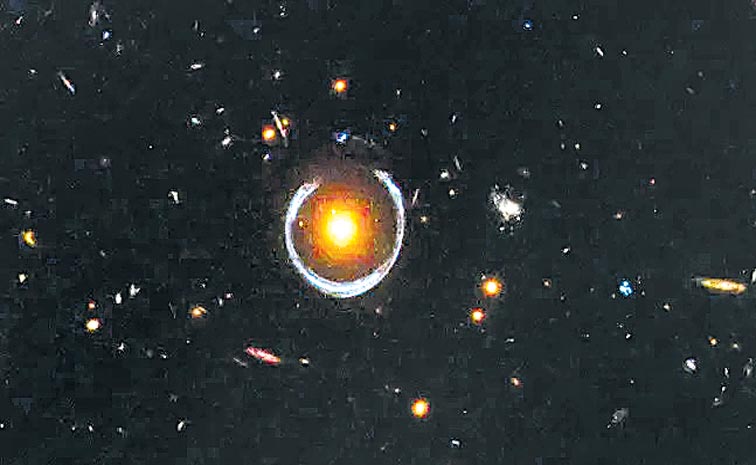 BLACK-HOLE.jpg