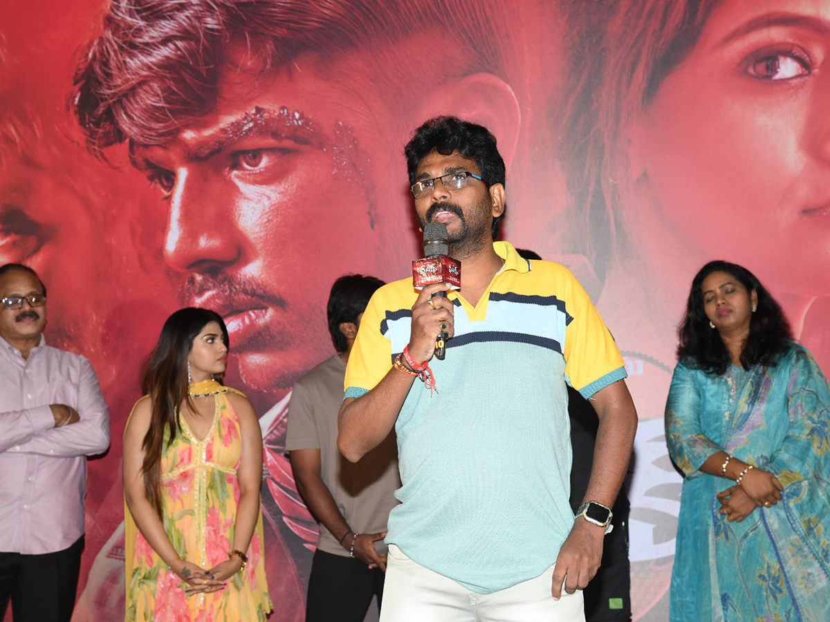 Phoenix_20Movie_20Teaser_20Launch_20Event_20Photos__20_289_29.jpg 9