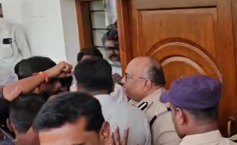 YSRCP_Pulivendula_Office.jpg
