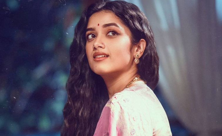 bhagyashree.jpg