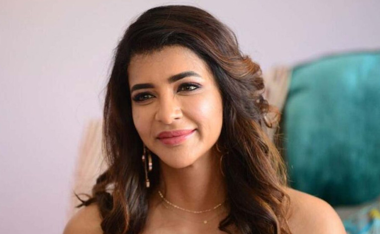 manchu-lakshmi-betting-apps-case.jpg