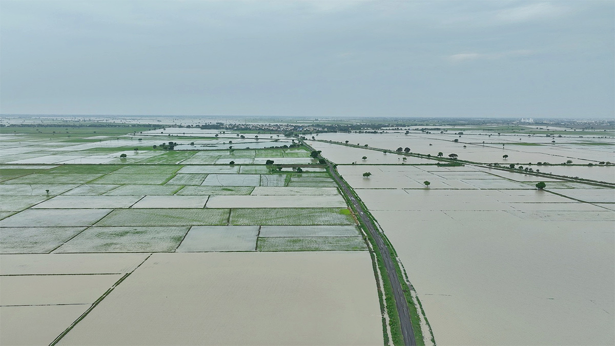 Heavy_20Rain_20Amaravati_20Iconic_20Towers_20Flooded_20Again_20Photos__20_2813_29.jpg 13