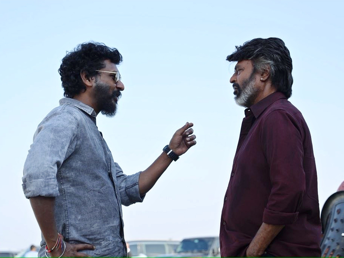 Rajinikanth_20Coolie_20Movie_20Watching_20in_20Dhanush_20Viral_20Photos_20Gose_9.jpg 9
