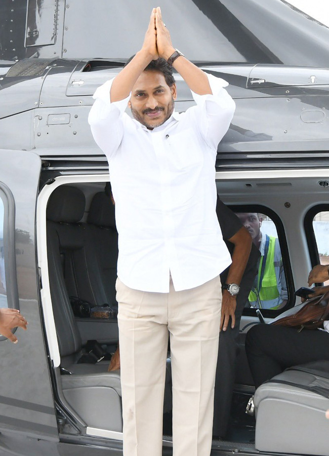 ys_20jagan_20sir_20at_20marriage1.jpg 3