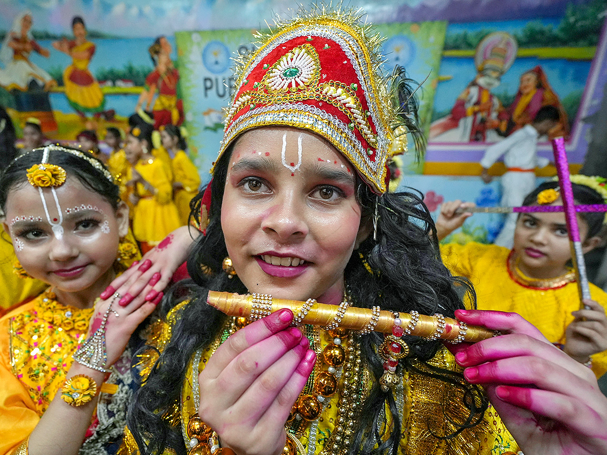 sri_20krishna_20janmashtami_202025_20images__20_284_29.jpg 4