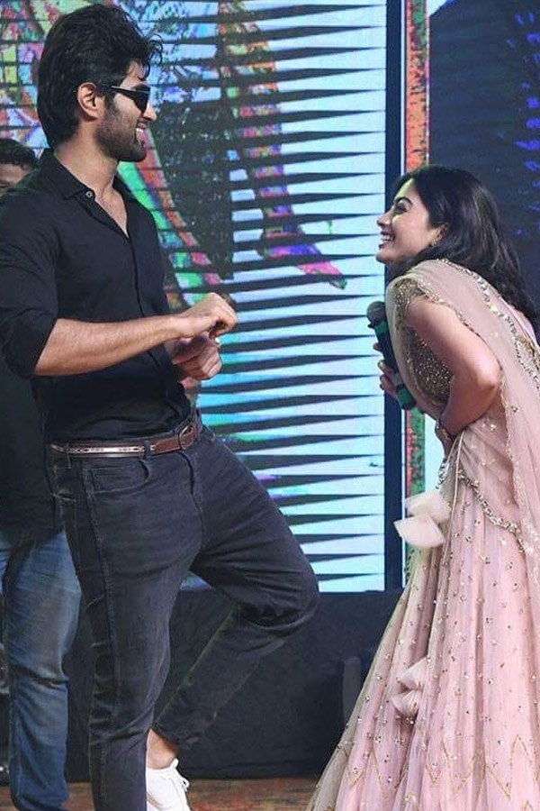 Actress_20Rashmika_20Mandanna_20Shared_20Geetha_20Govindam_20Movie_20Memories_20on_20her_20Insta_20PHotos_20_287_29.jpg 8