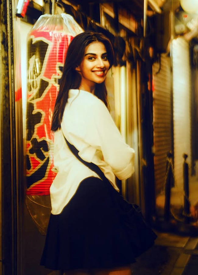 Meenakshi_20choudary_20at_20japan_20tour10.jpg 11