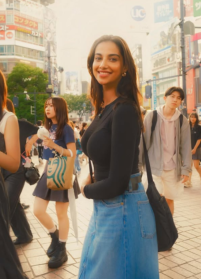 Meenakshi_20choudary_20at_20japan_20tour3.jpg 4