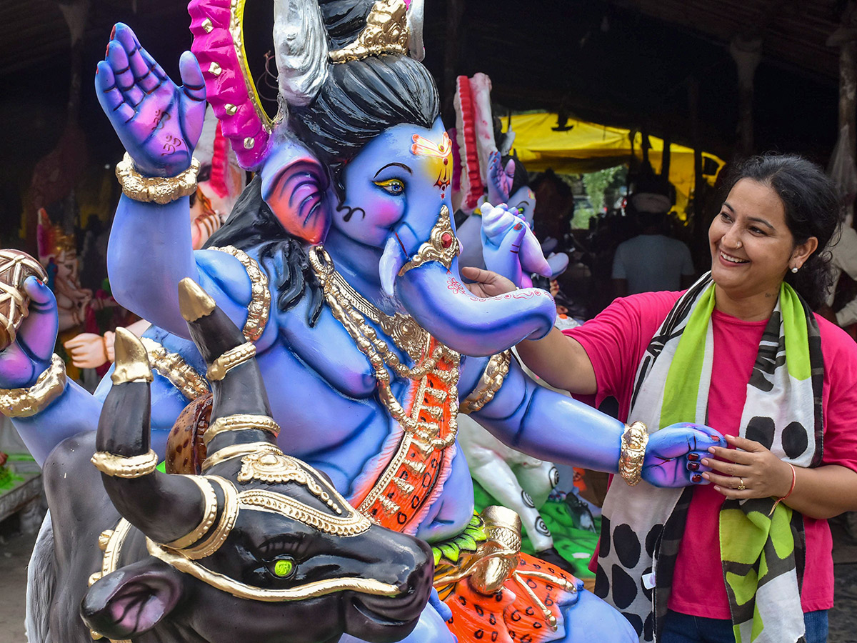 Devotional_20_20Ganesh_20Chaturthi_2027_20Aug_202025_20Photos_20__20_289_29.jpg 9
