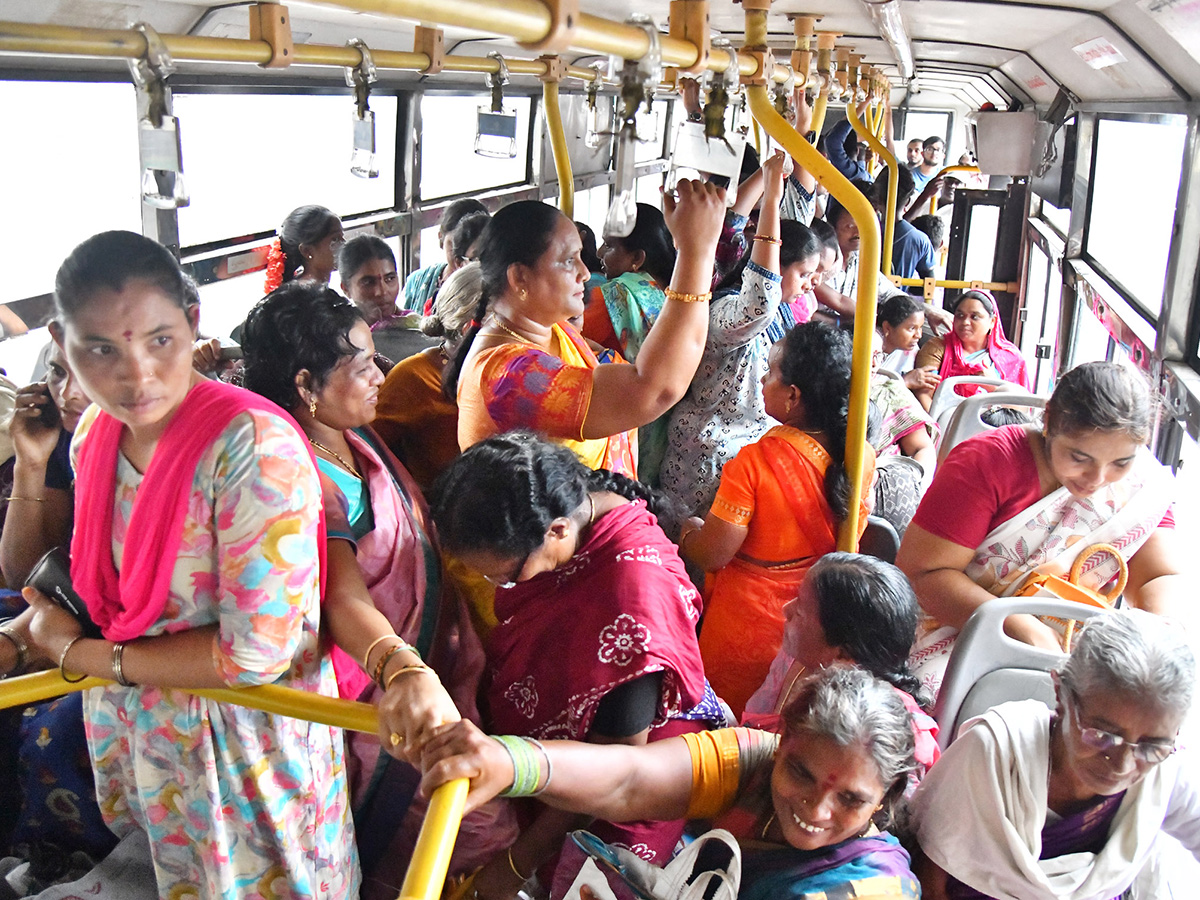 Not_20Success_20Free_20Bus_20in_20Andhra_20Pradesh__20_2815_29.jpg 15