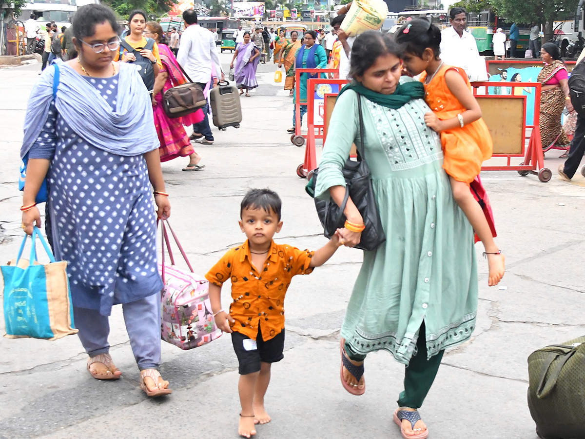 Not_20Success_20Free_20Bus_20in_20Andhra_20Pradesh__20_2822_29.jpg 22