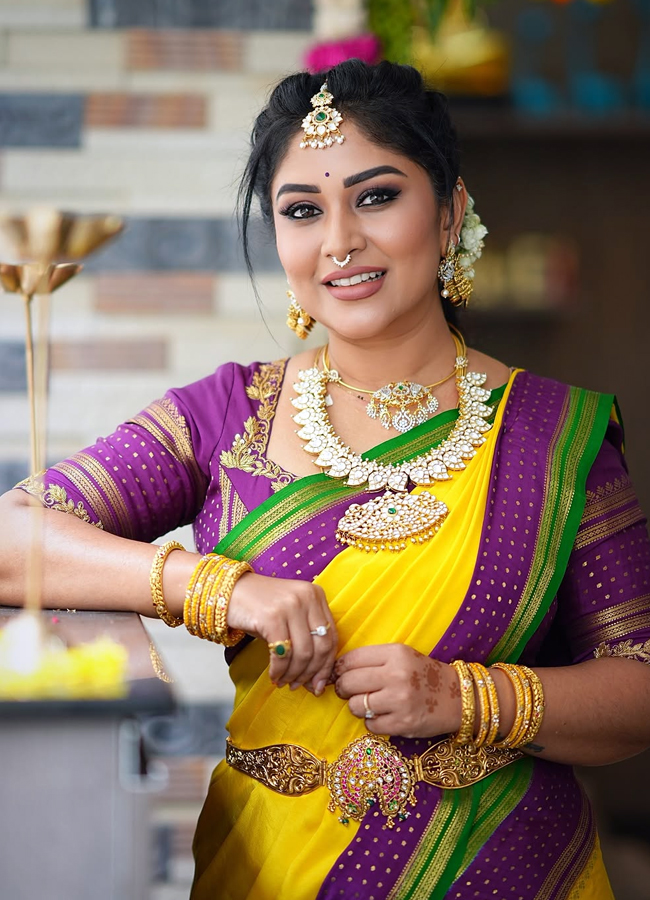 Paritala_20manjula4.jpg 7