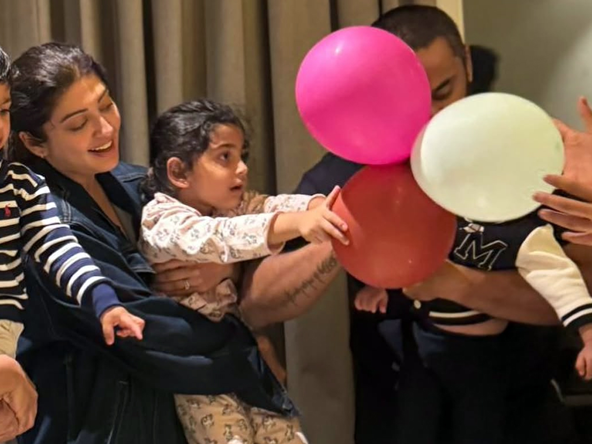 Pranitha_20son_20birthday_20celebrations12.jpg 13