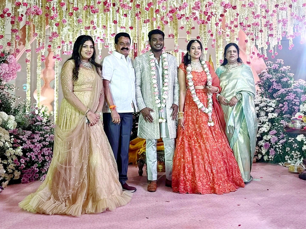 Rahul_20Sipligunj_20Engagement_20Harini_20Reddy_20Photos_20Viral_20Gose_13.jpg 12
