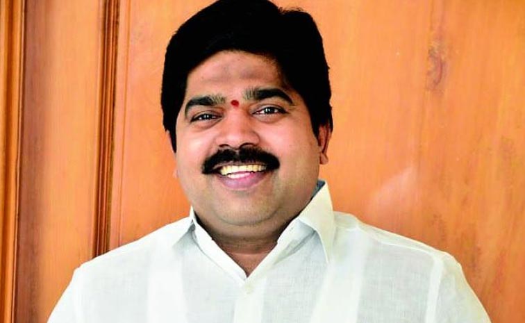 Film-Producer-Dasari-Kiran-.jpg
