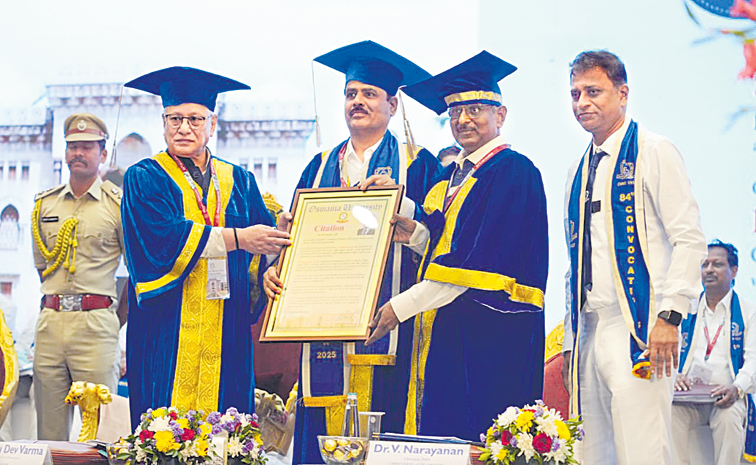GOVERNOR1234.jpg