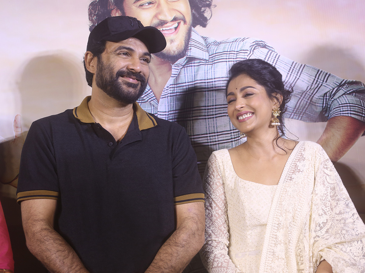 Kanyakumari_20Movie_20Pre_20Release_20And_20Trailer_20Launch_20Event_20Photos__20_2812_29.jpg 12