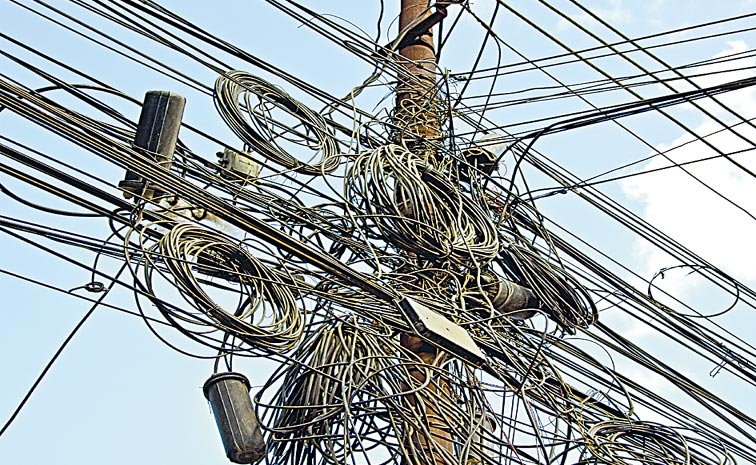 CABLE-WIRES-IN-CITY.jpg