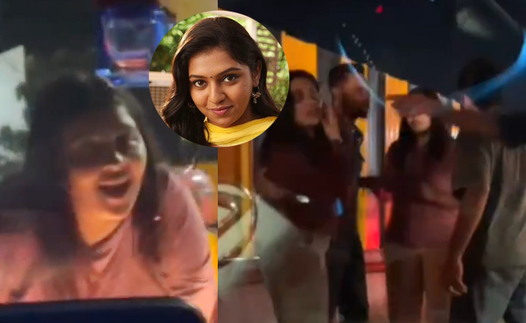 Lakshmi-Menon.jpg