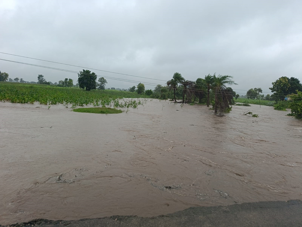 Breaking_20News_20_20Kamareddy_20District_20in_20Telangan_20Floods_20HD_20Photos_5_0.jpg 5