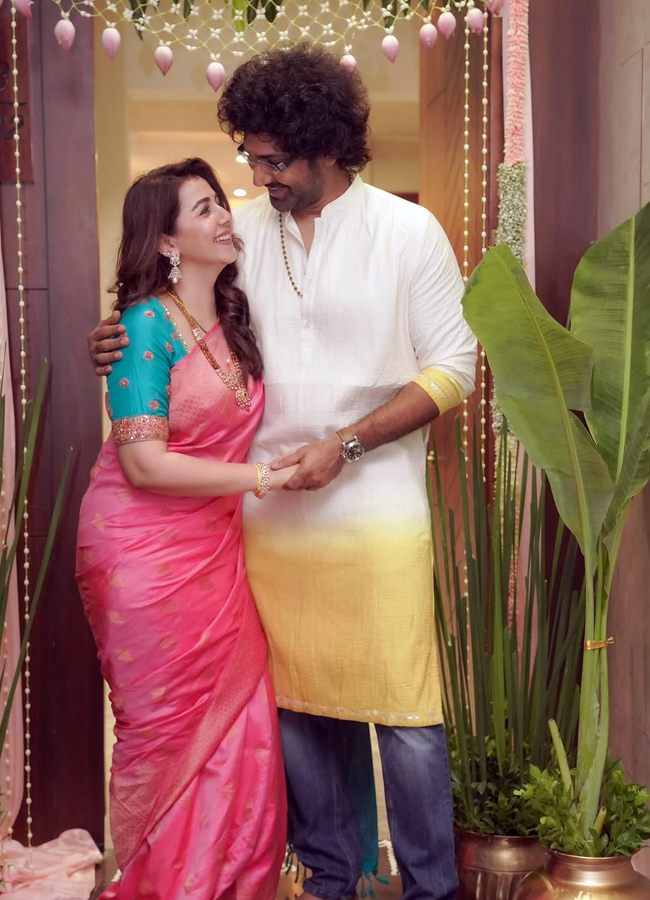 nikki_20galrani_20ganapathi_20pooja4.jpg 5