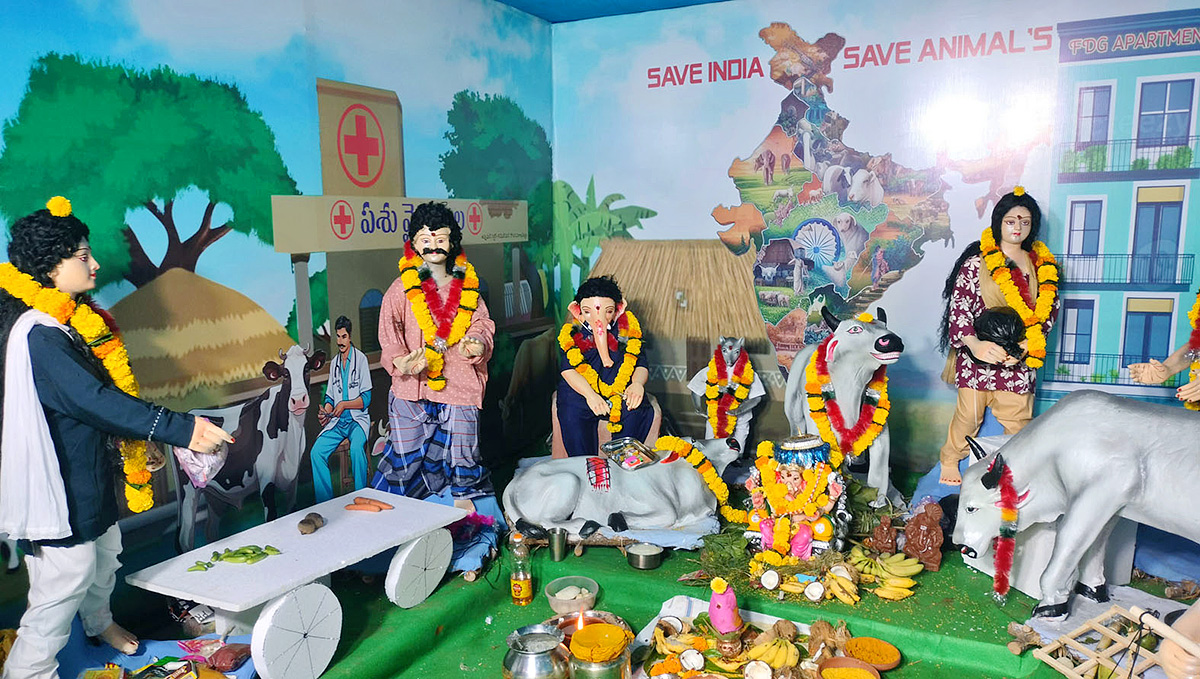 Vinayaka_20Chavithi_20_20Different_20Ganesh_20Idols_20IN_20Telugu_20States__20_2813_29.jpg 13