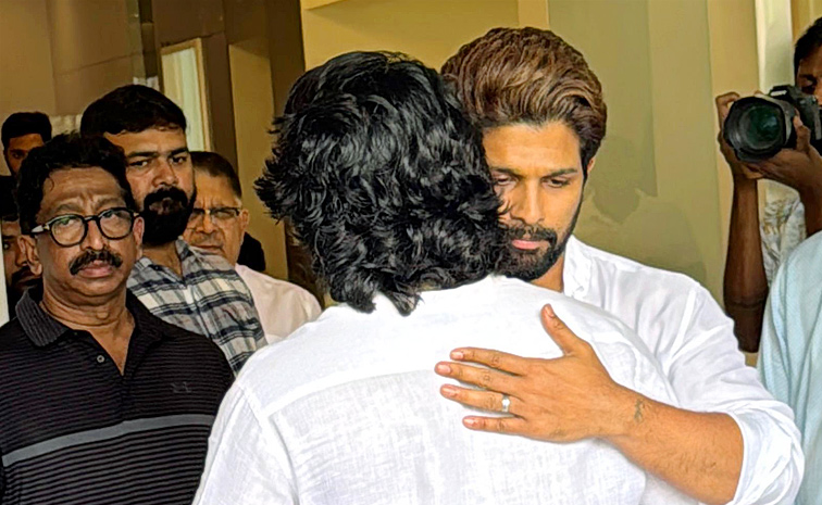 Alluarjun_Ramcharan.jpg 9