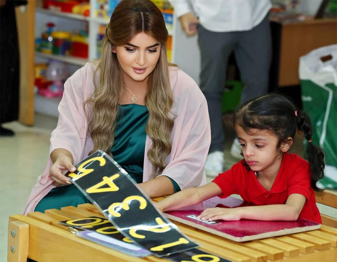 Sheikha_20Mahra_20the_20Dubai_20princess_20gets_20engaged_20to_20rapper__20_2818_29.jpg 18