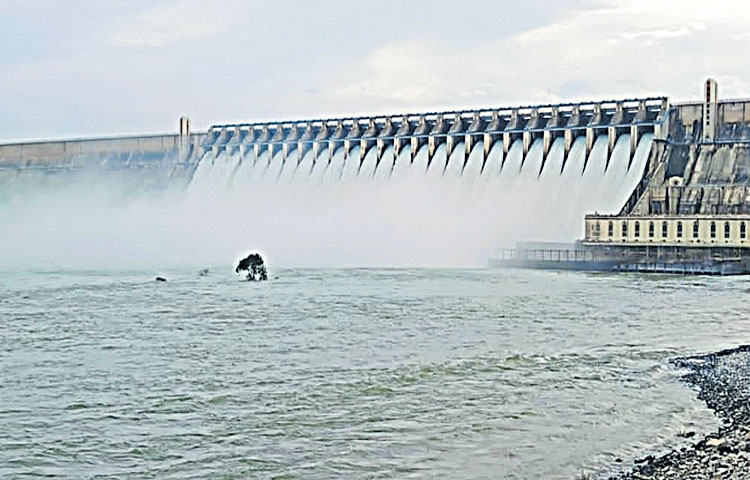 dam.jpg