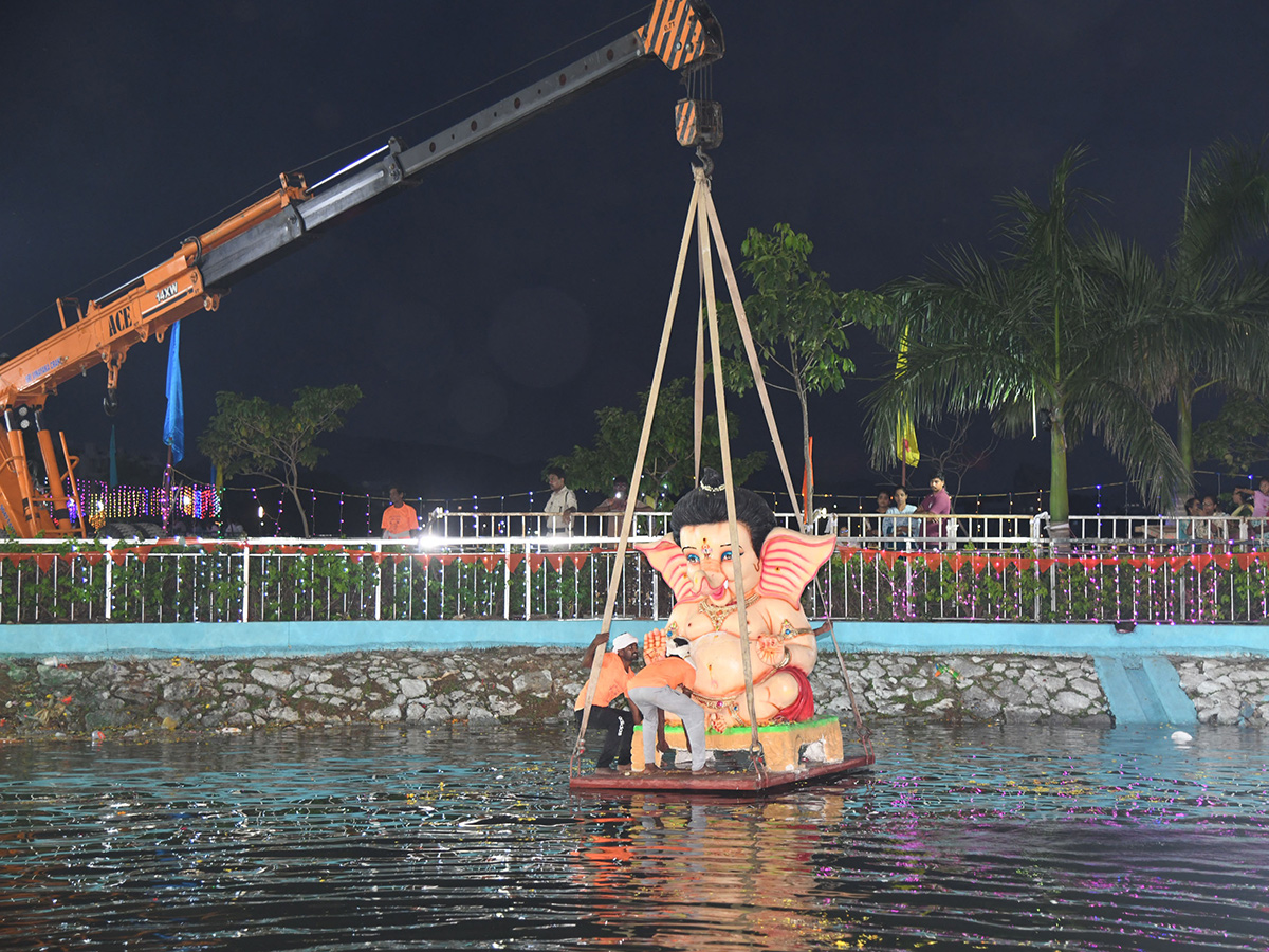 Ganesh_20Nimajjanam_202025_20At_20Tirupati__20_2810_29.jpg 10