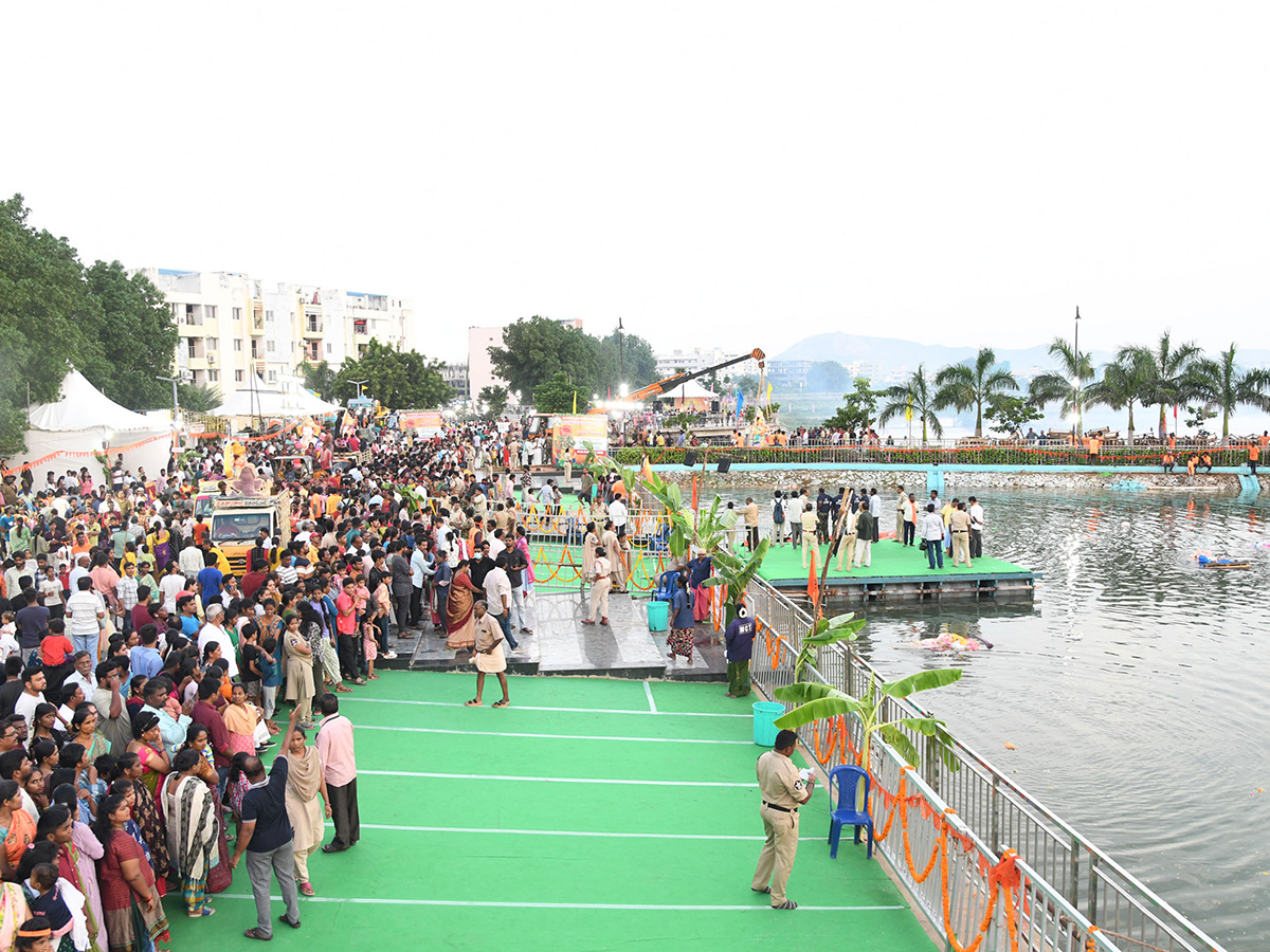 Ganesh_20Nimajjanam_202025_20At_20Tirupati__20_2817_29.jpg 17