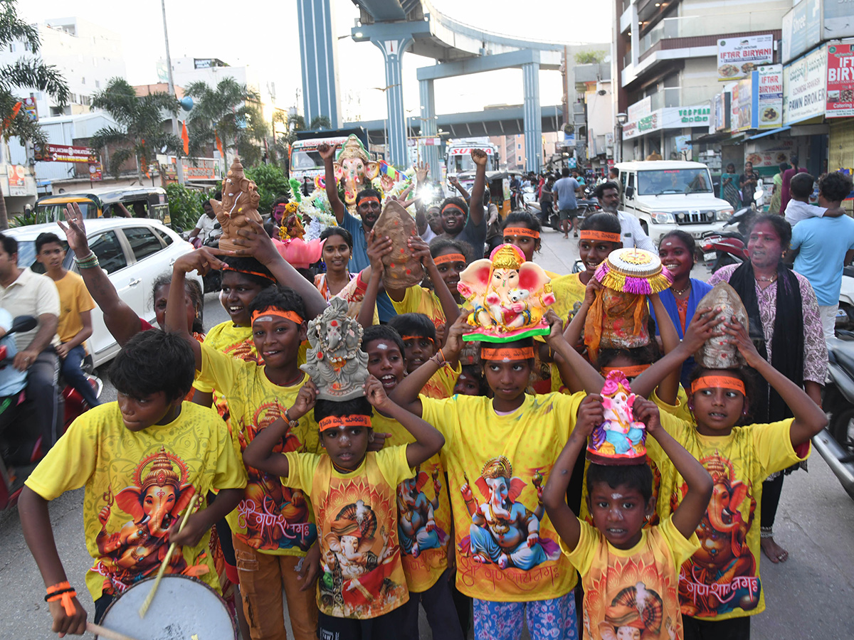 Ganesh_20Nimajjanam_202025_20At_20Tirupati__20_2823_29.jpg 23