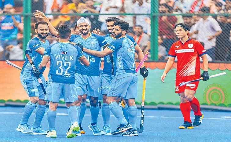 MANDEEP-MATES-JAPN1.jpg