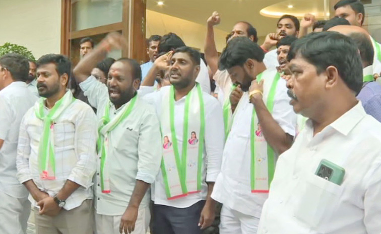 Jagruti-activists1.jpg