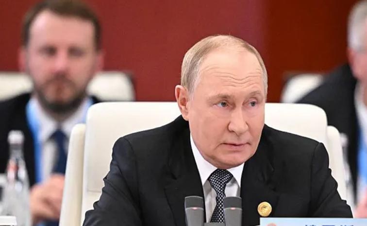 Putin_Turmpwar.jpg