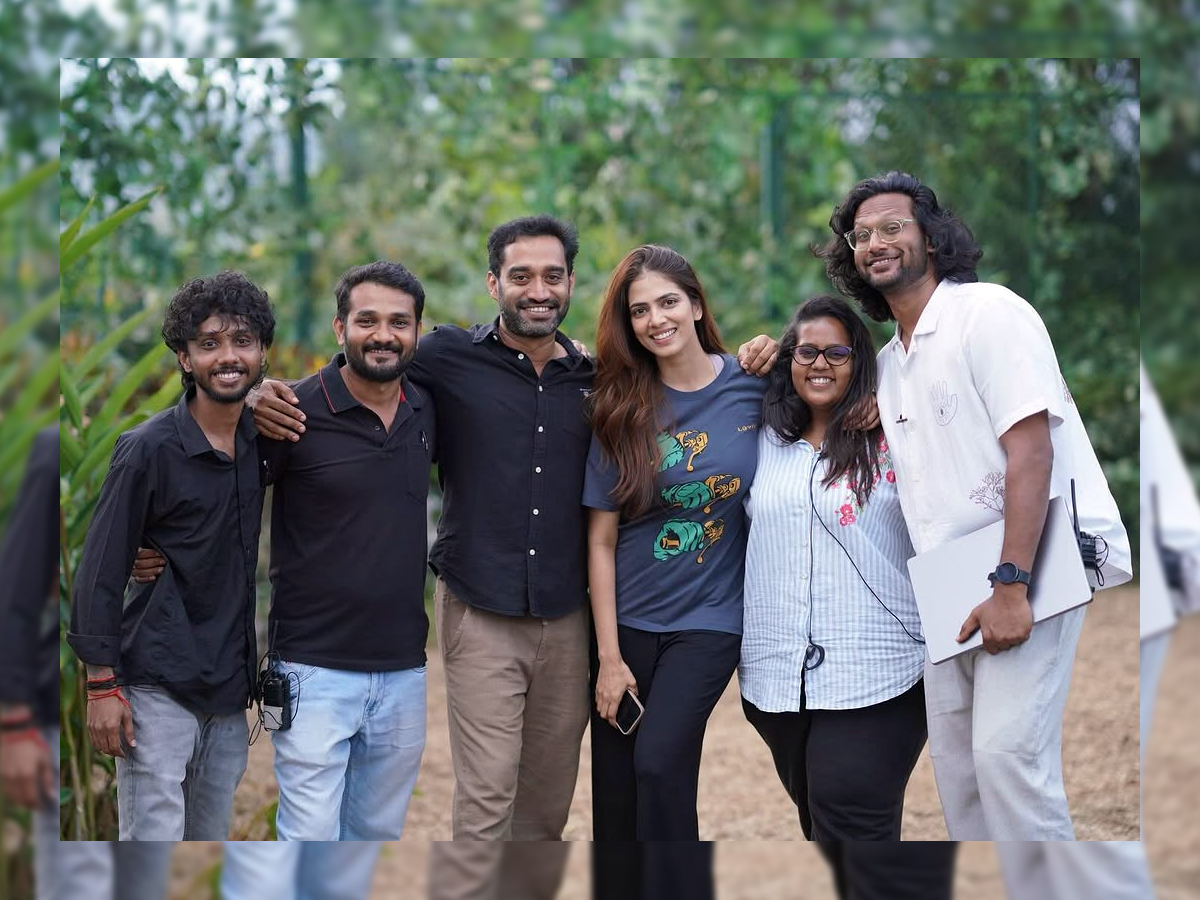Malavika_20mohanan17.jpg 18