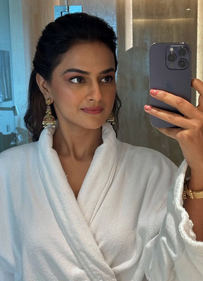 shraddha_20srinath11.jpg 12