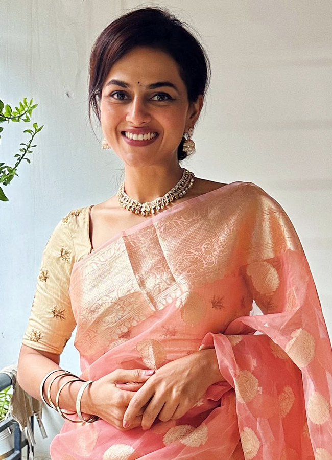 shraddha_20srinath6.jpg 7