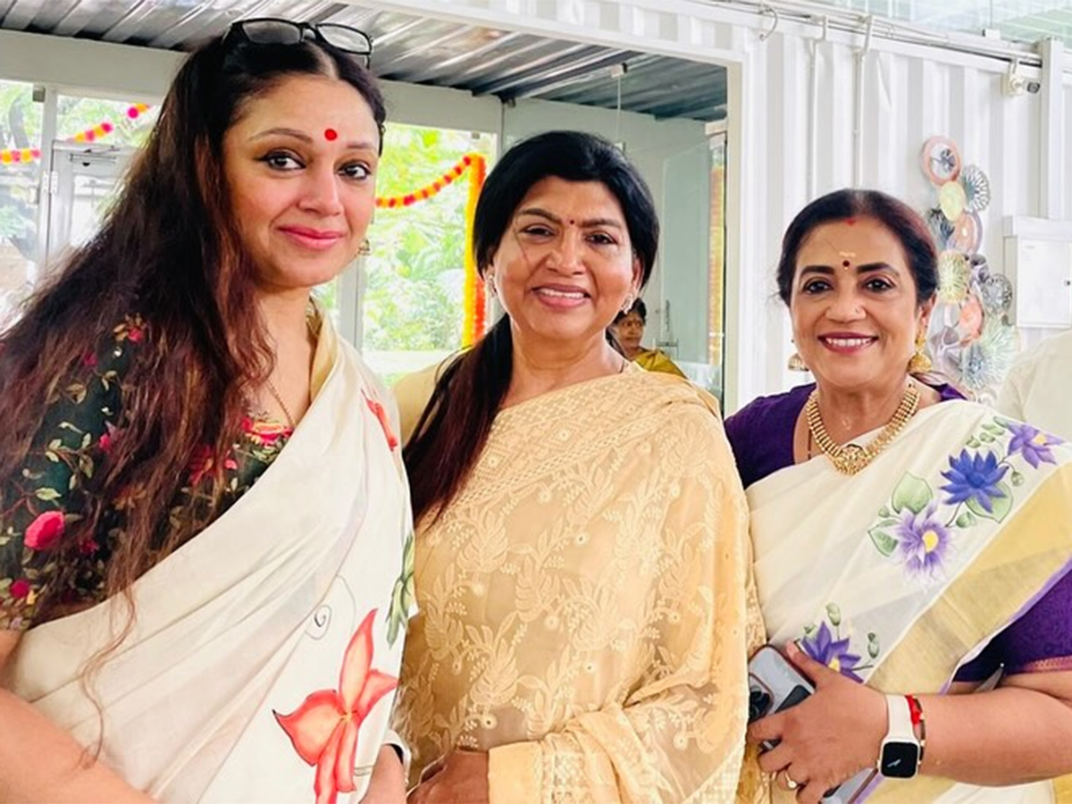 onam_20festival_20celebration_20in_20suhasini_20maniratnam_20house__20_283_29.jpg 3