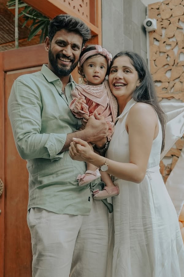 Actress_20Milana_20Nagaraj_20Daughter_20Pari_20Birthday_20Celebrations_20Photos_20_2815_29.jpg 16