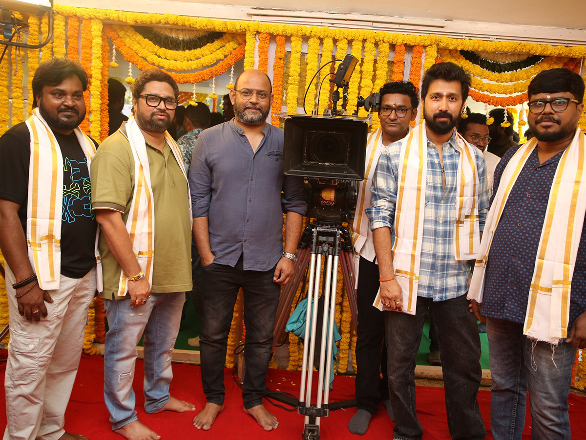 Allari_20Naresh_20New_20Movie_20Opening_20Gallery__20_288_29.jpg 8