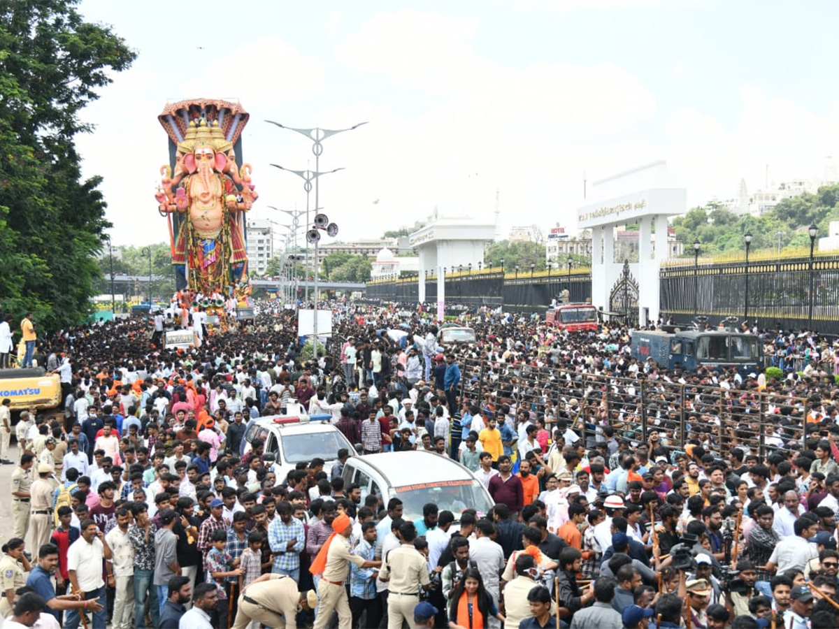 Ganesh-5.jpg 17