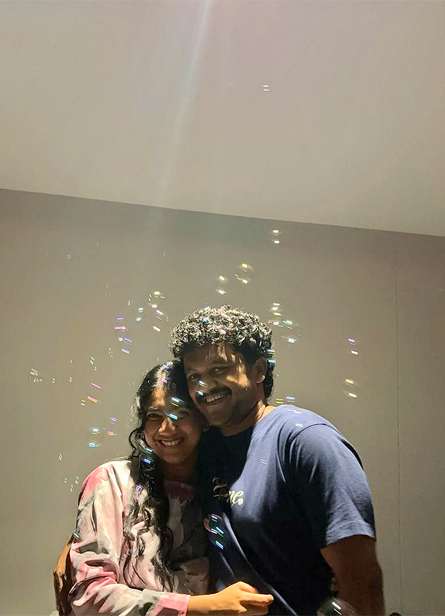 Sai_20Pallavi_20Sister_20Pooja_20Kannan_20Marriage_20Anniversary_20Pics_20Viral__20_284_29.jpg 4