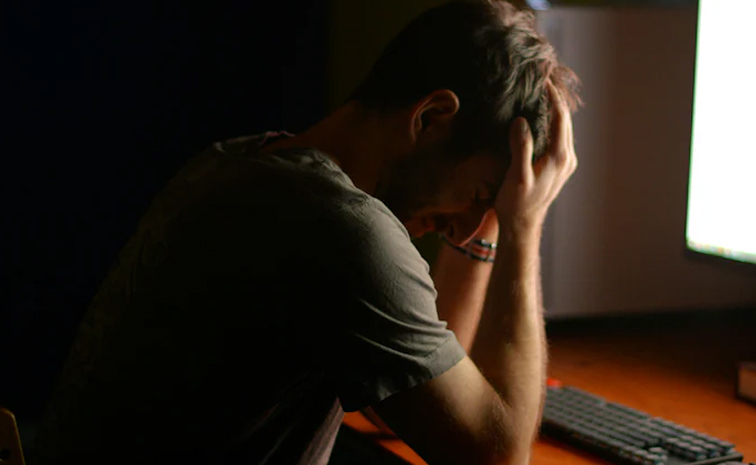sad-employee.jpg