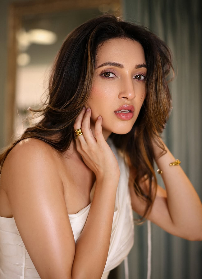 Actress_20Neha_20Shetty_20Enjoy_20in_20Maldives_20Viral_20Photos__20_2819_29.jpg 19