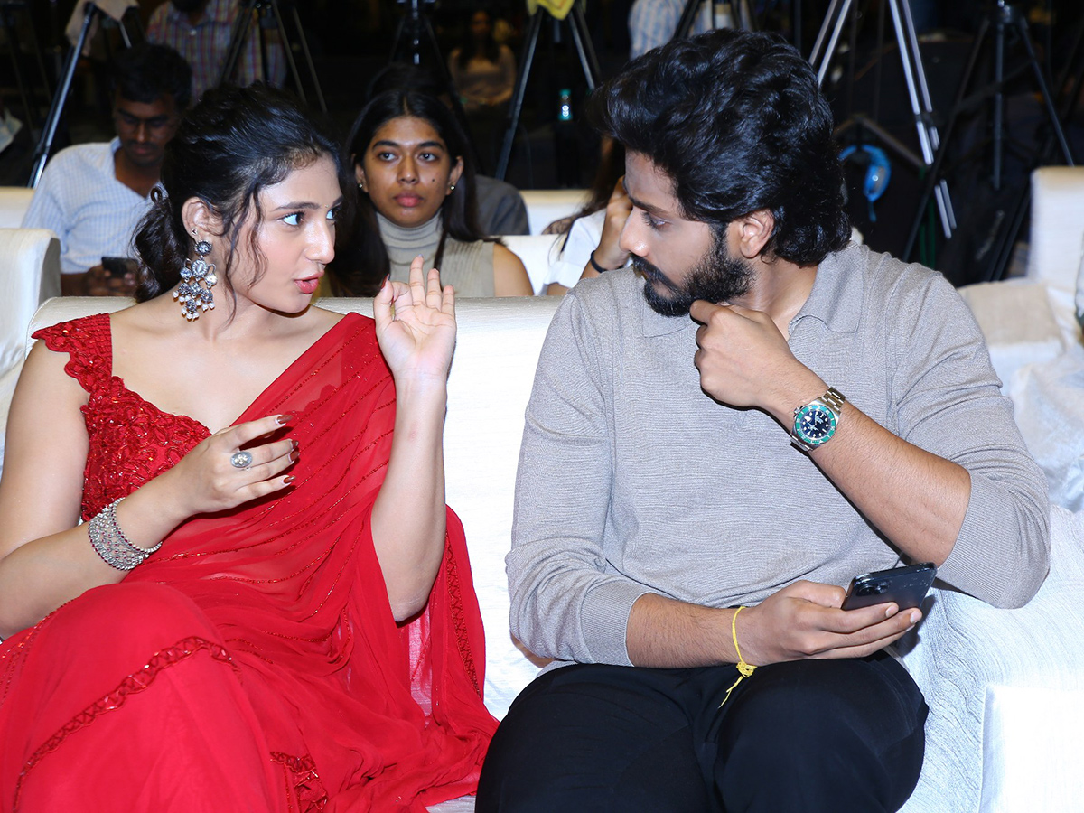 Teja_20Sajja_20Mirai_20Movie_20Success_20Meet_20Photos__20_284_29.jpg 4